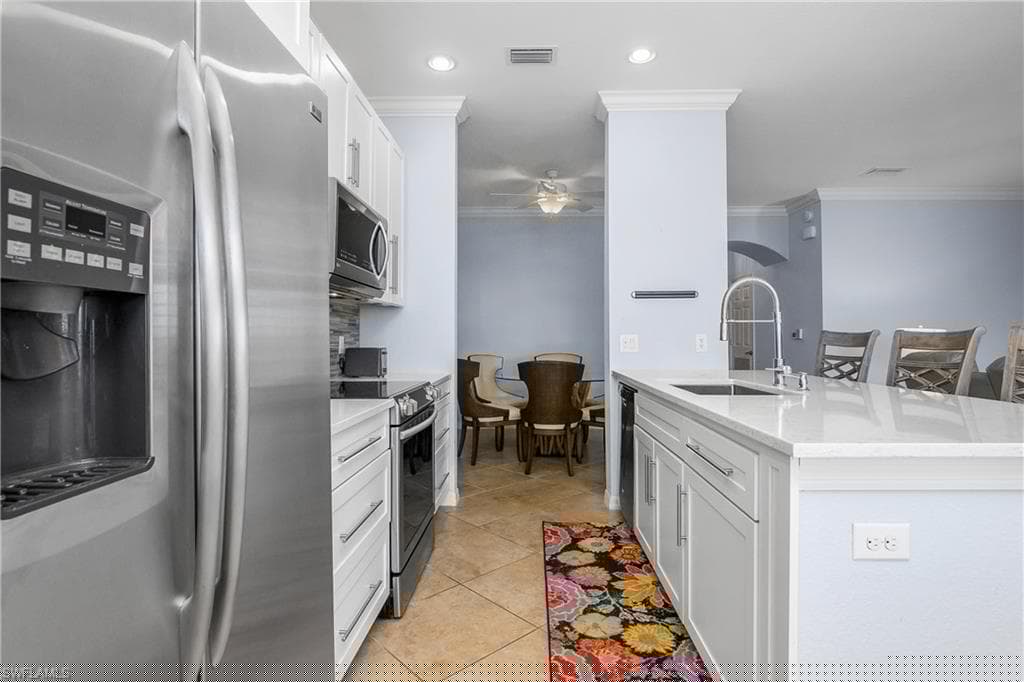 9719 Acqua Ct 241, Naples, FL 34113-7