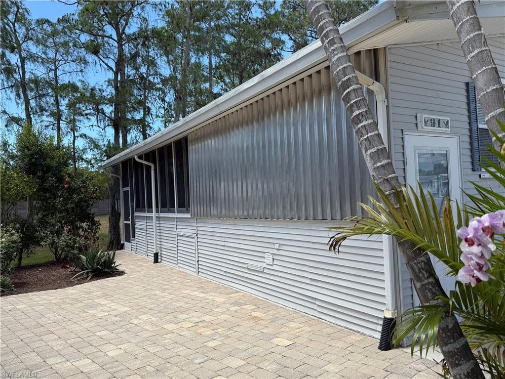 91 Vanda Sanctuary 91, Naples, FL 34114-9