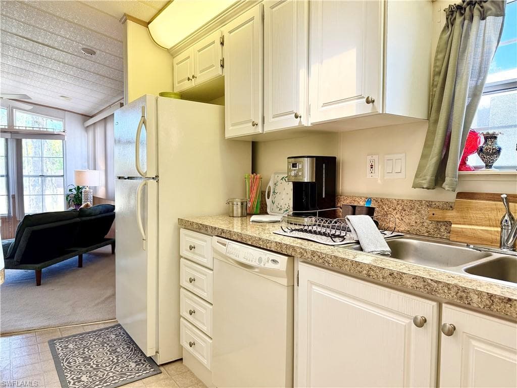 91 Vanda Sanctuary 91, Naples, FL 34114-25