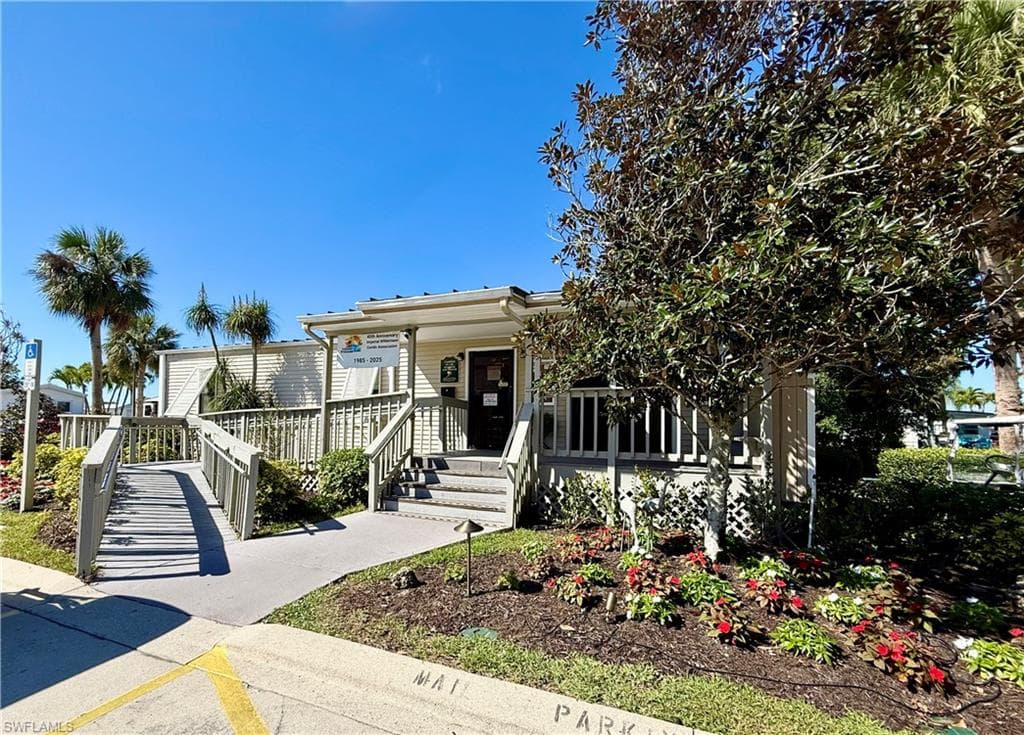 91 Vanda Sanctuary 91, Naples, FL 34114-51