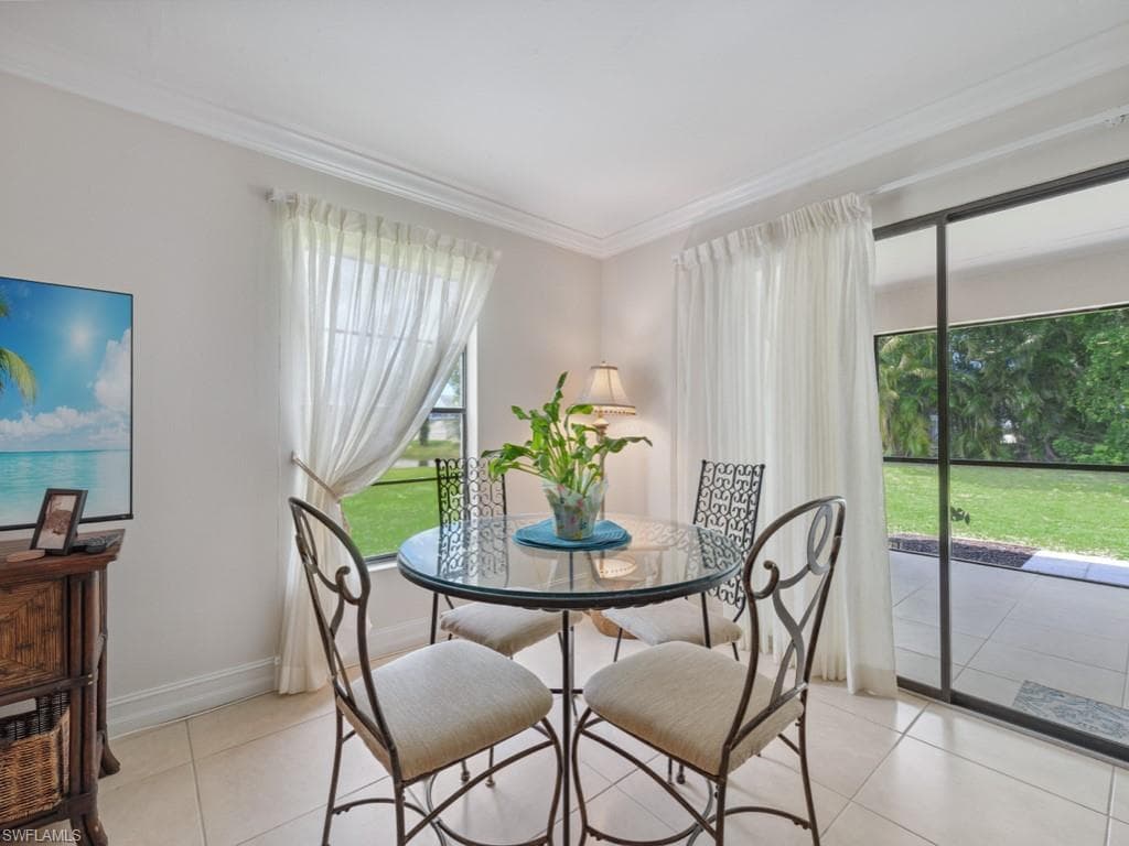 151 Cypress Way E E101, Naples, FL 34110-10