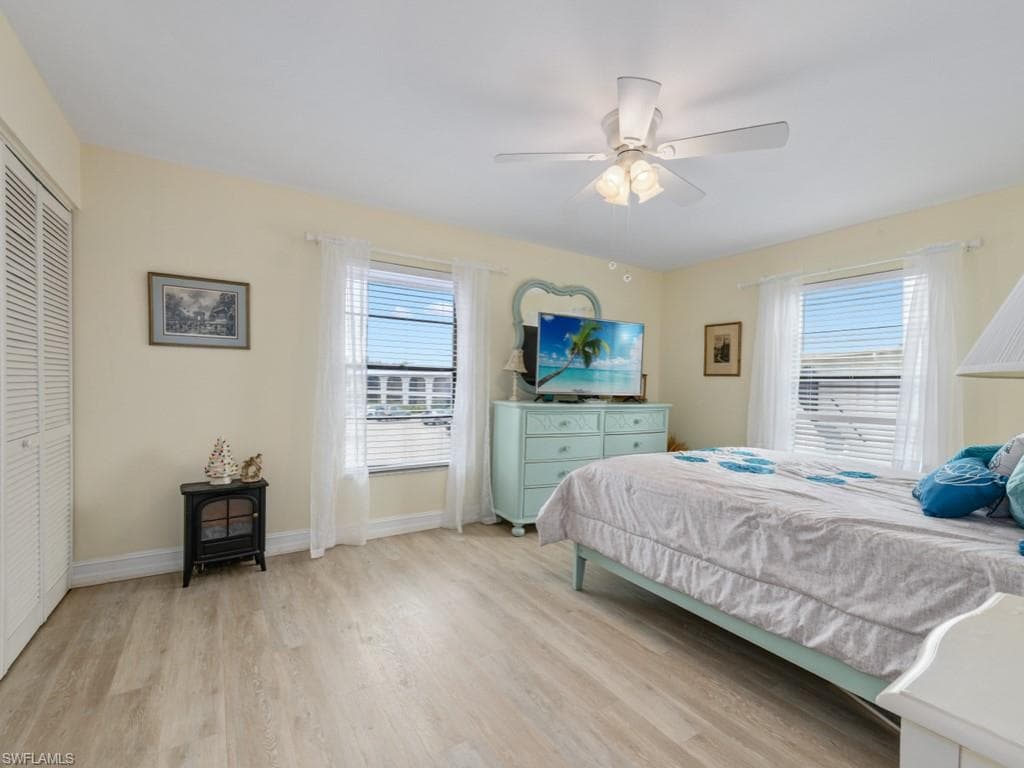 151 Cypress Way E E101, Naples, FL 34110-22