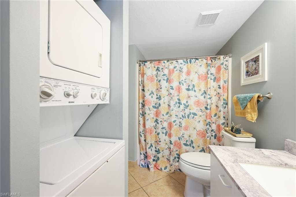 829 Elkcam Cir 2-106, Marco Island, FL 34145-24