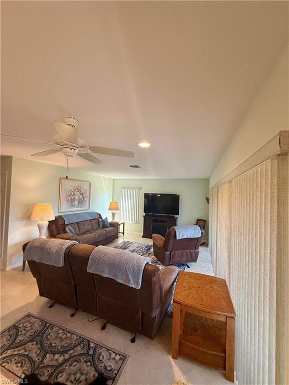 4802 Lakewood Blvd, Naples, FL 34112-5