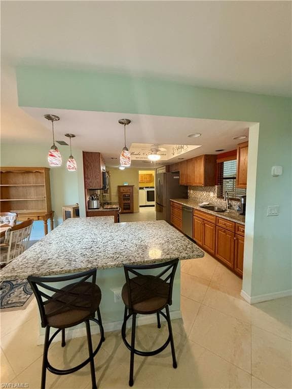 4802 Lakewood Blvd, Naples, FL 34112-6