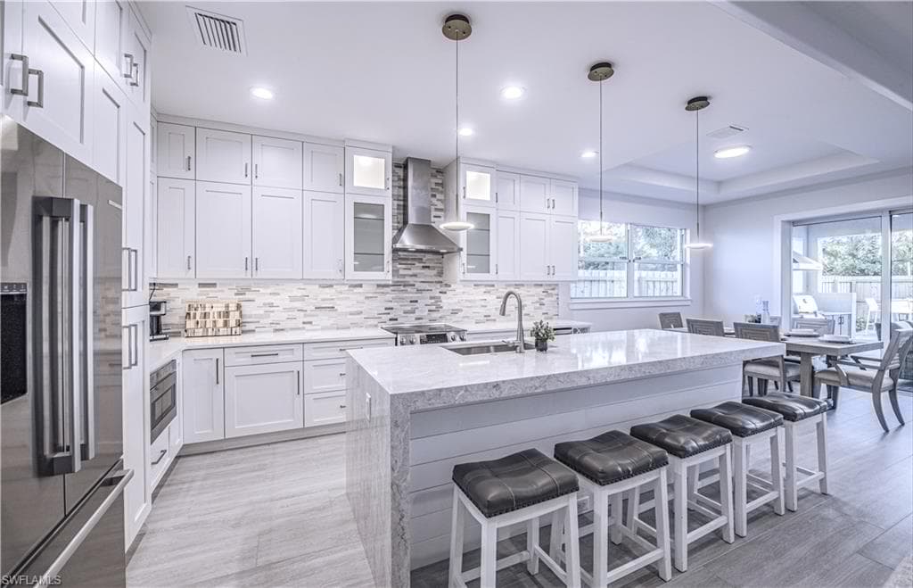 662 105th Ave N, Naples, FL 34108-12