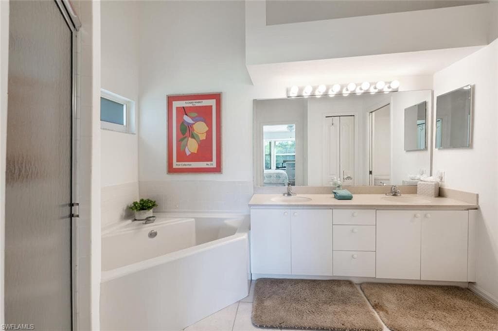 8600 Naples Heritage Dr 526, Naples, FL 34112-26