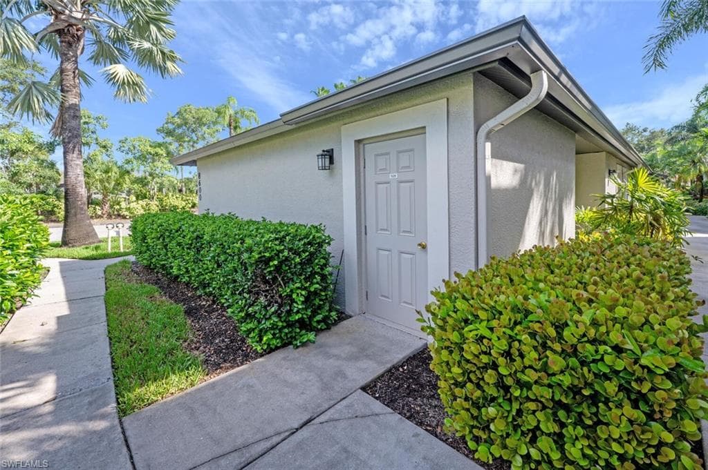 8600 Naples Heritage Dr 526, Naples, FL 34112-36
