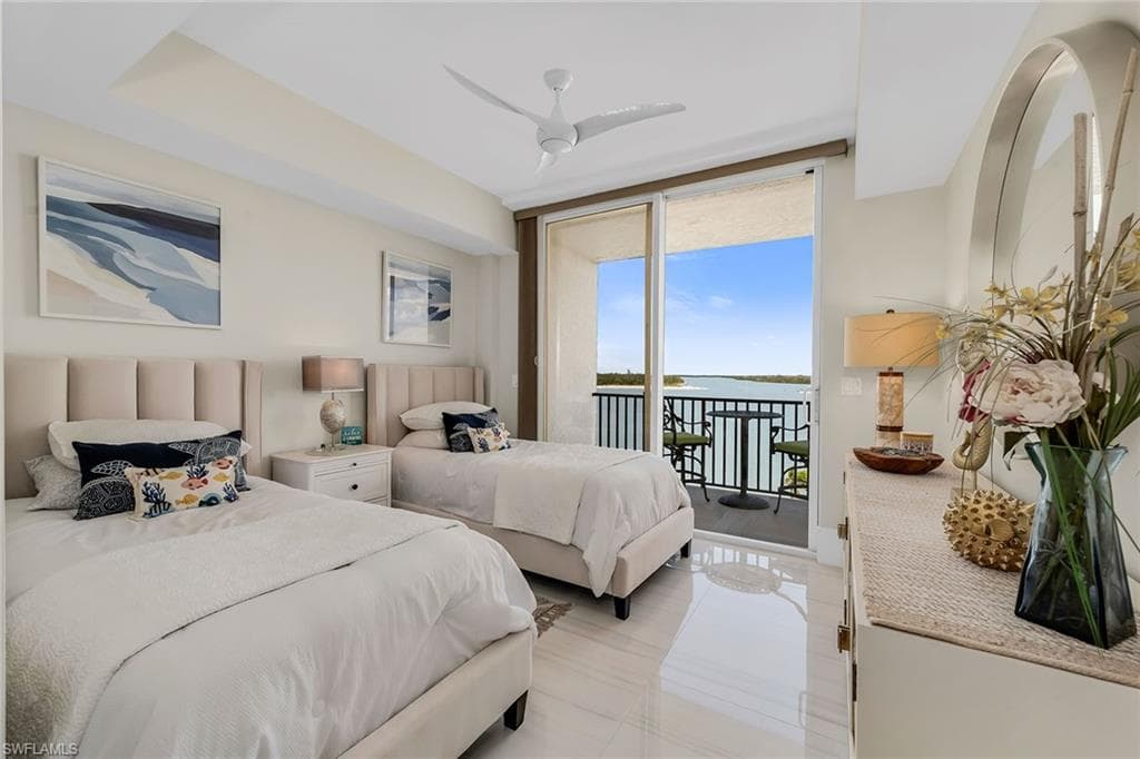 700 La Peninsula Blvd 306, Naples, FL 34113-27