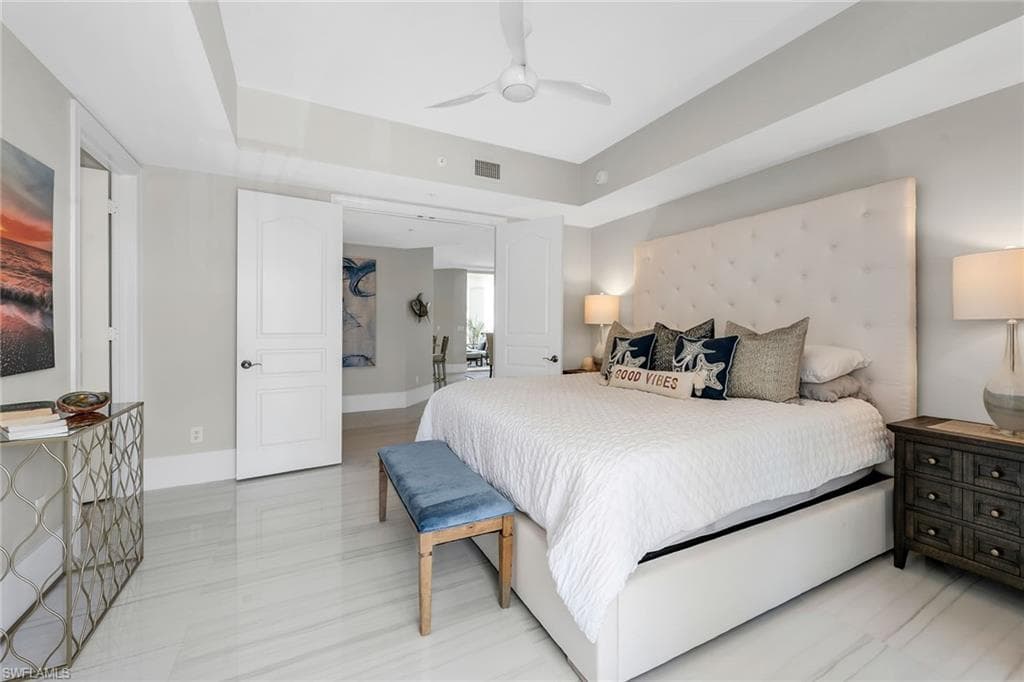 700 La Peninsula Blvd 306, Naples, FL 34113-31
