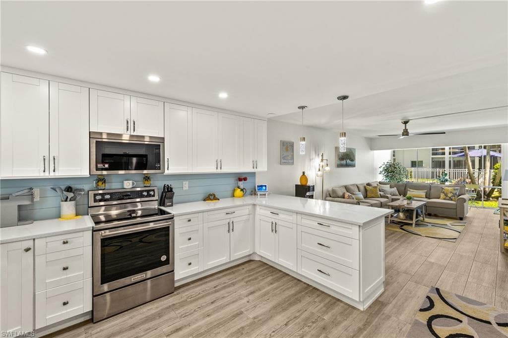 1417 Chesapeake Ave 106, Naples, FL 34102-9