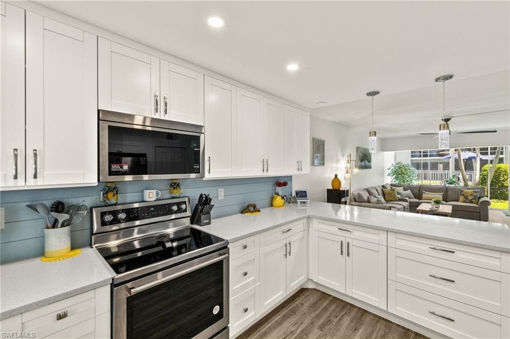 1417 Chesapeake Ave 106, Naples, FL 34102-12