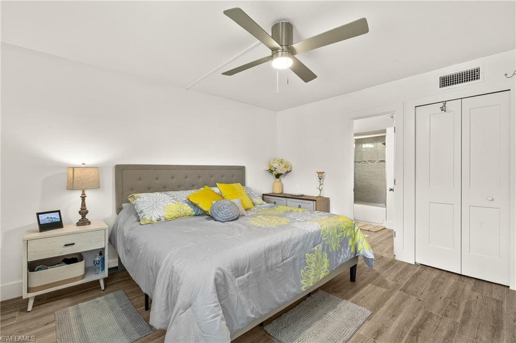1417 Chesapeake Ave 106, Naples, FL 34102-15