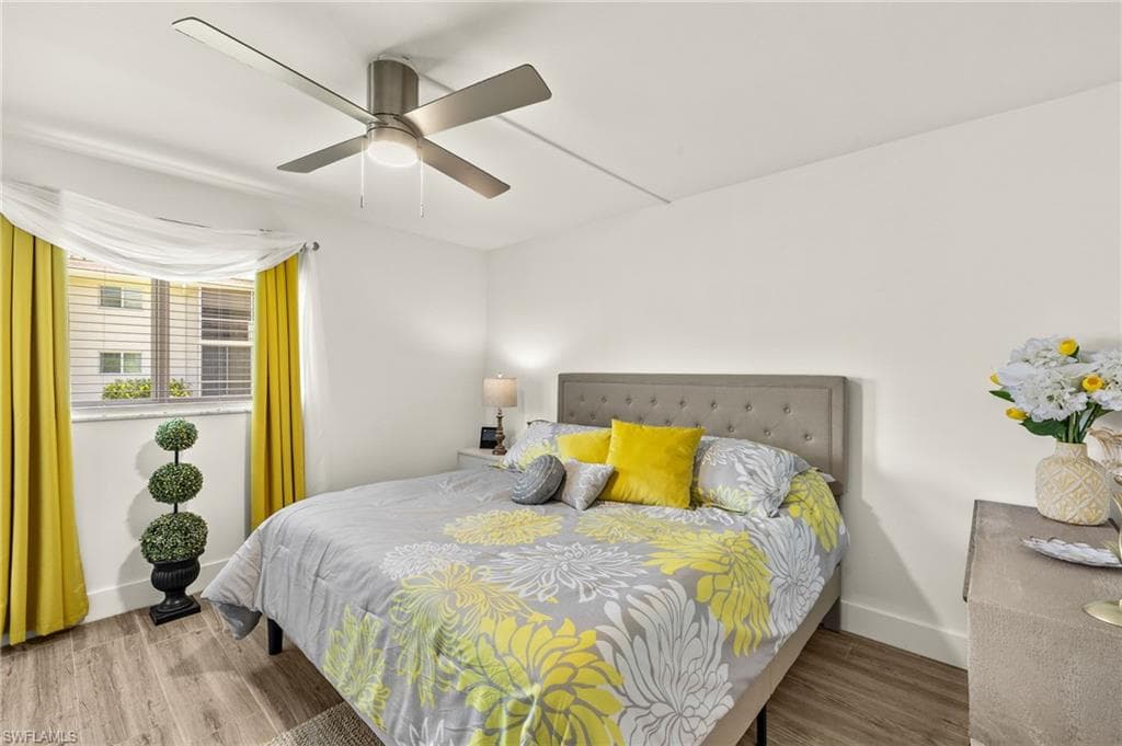 1417 Chesapeake Ave 106, Naples, FL 34102-17