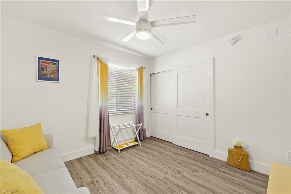 1417 Chesapeake Ave 106, Naples, FL 34102-21