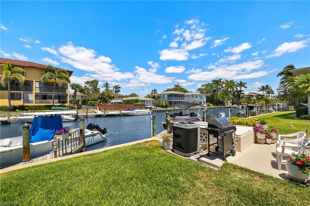 1417 Chesapeake Ave 106, Naples, FL 34102-24