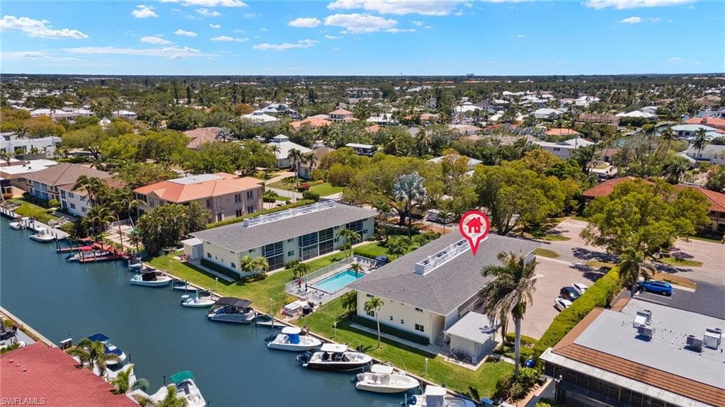 1417 Chesapeake Ave 106, Naples, FL 34102-38