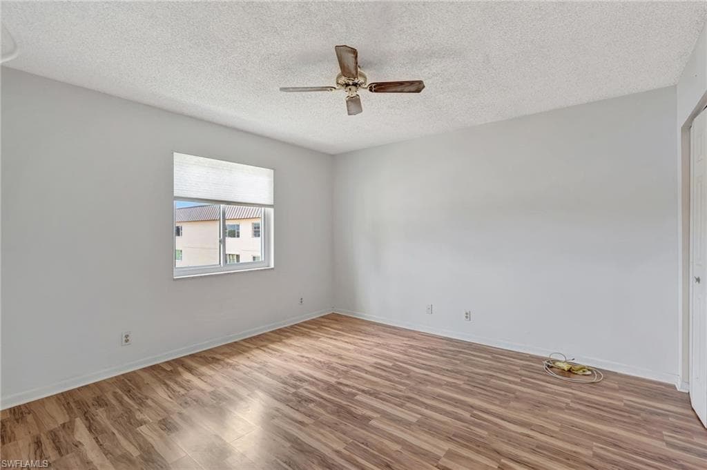 1010 Manatee Rd B305, Naples, FL 34114-14