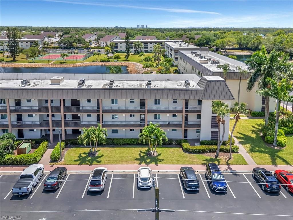 1010 Manatee Rd B305, Naples, FL 34114-3