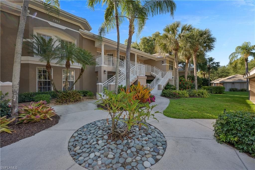 1980 Willow Bend Cir 203, Naples, FL 34109-9