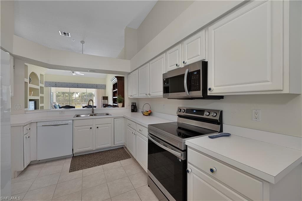 1980 Willow Bend Cir 203, Naples, FL 34109-14