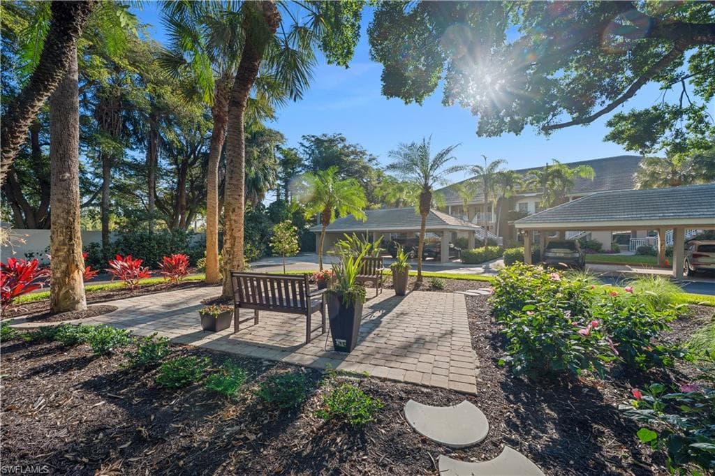 1980 Willow Bend Cir 203, Naples, FL 34109-8