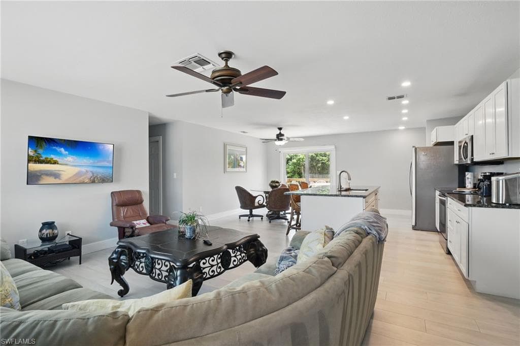1357 Merrimac Ave, Marco Island, Fl 34145-44