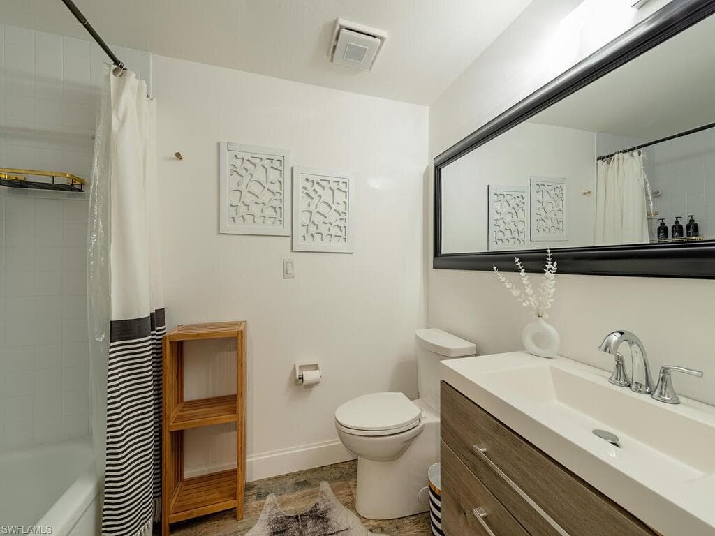 39 Watercolor Way 39, Naples, FL 34113-11