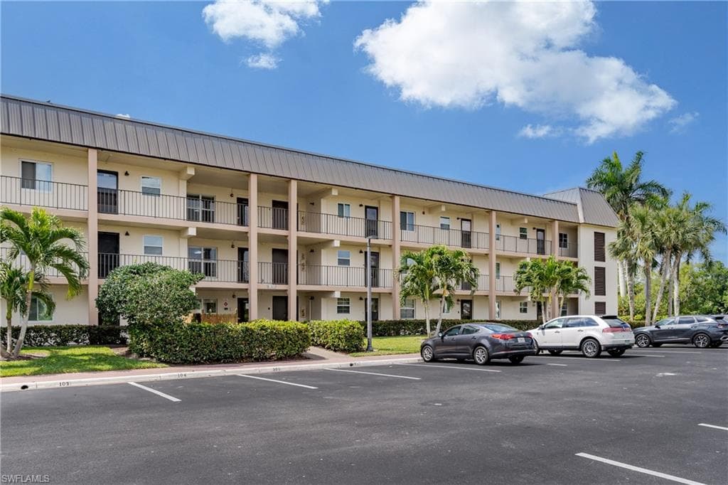 1010 Manatee Rd B304, Naples, FL 34114-2
