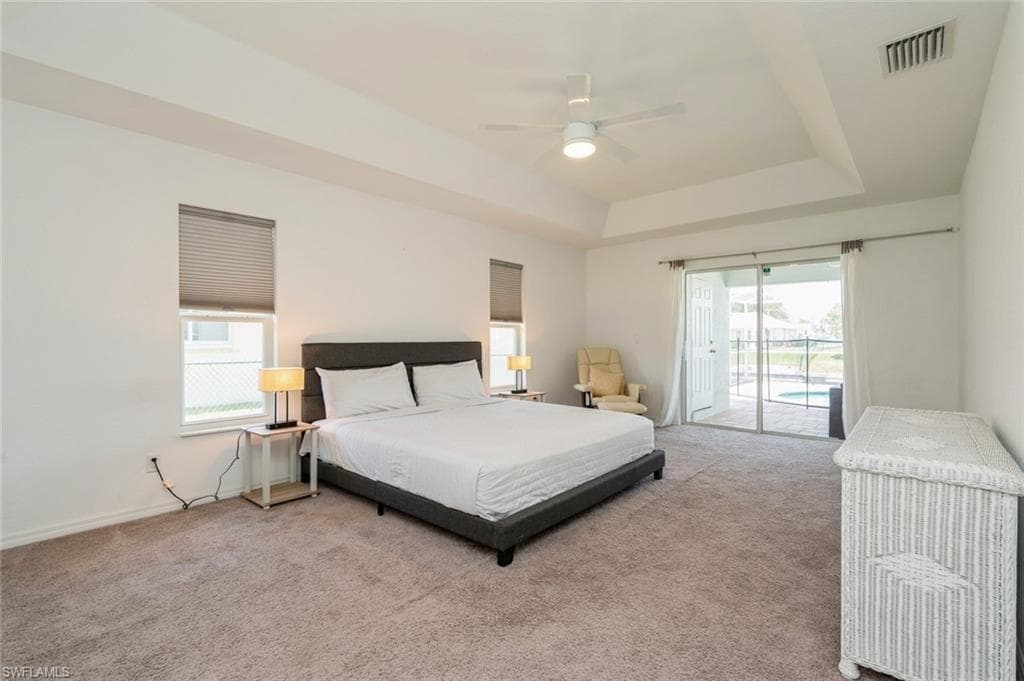 1921 12th St, Cape Coral, FL 33990-35