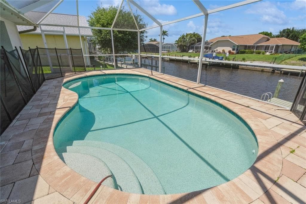 1921 12th St, Cape Coral, FL 33990-47
