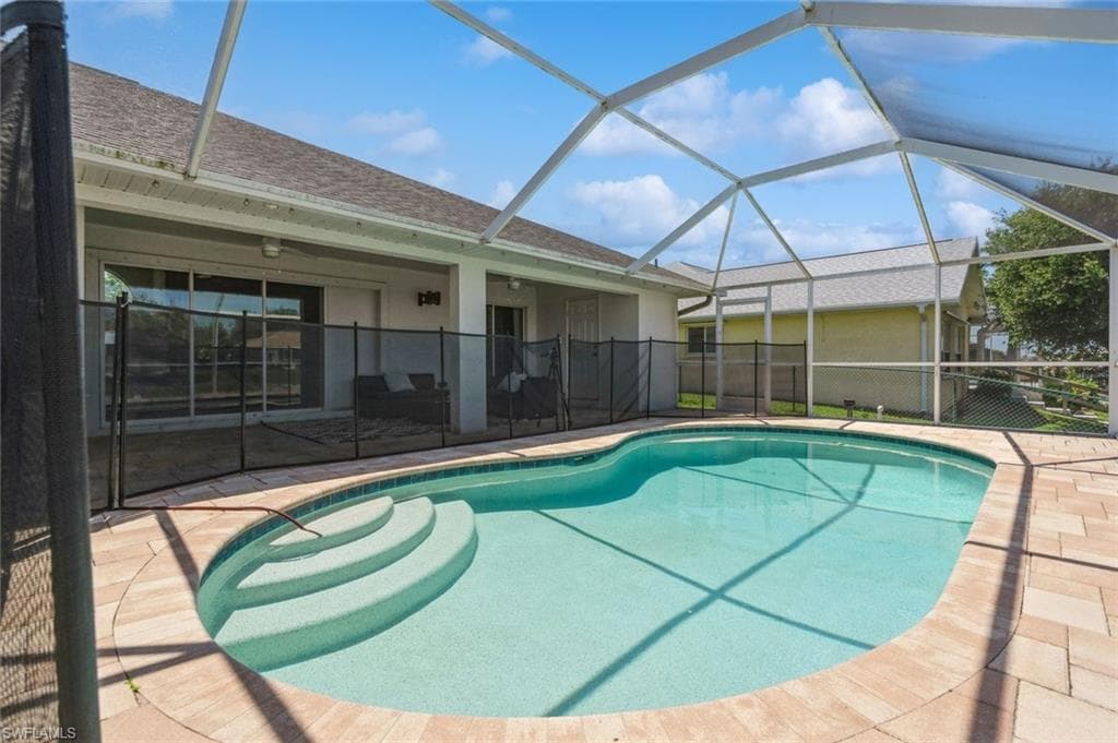 1921 12th St, Cape Coral, FL 33990-49