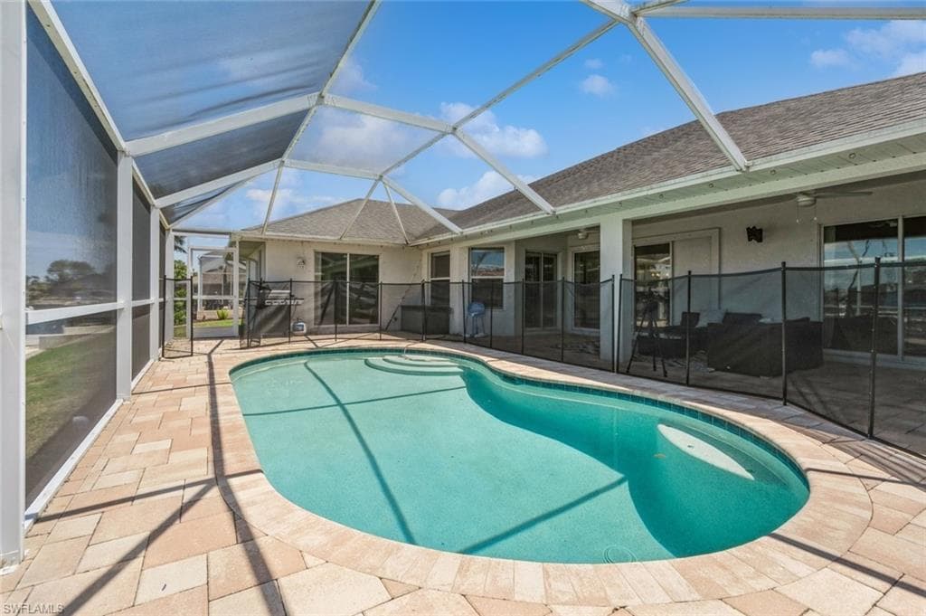 1921 12th St, Cape Coral, FL 33990-50