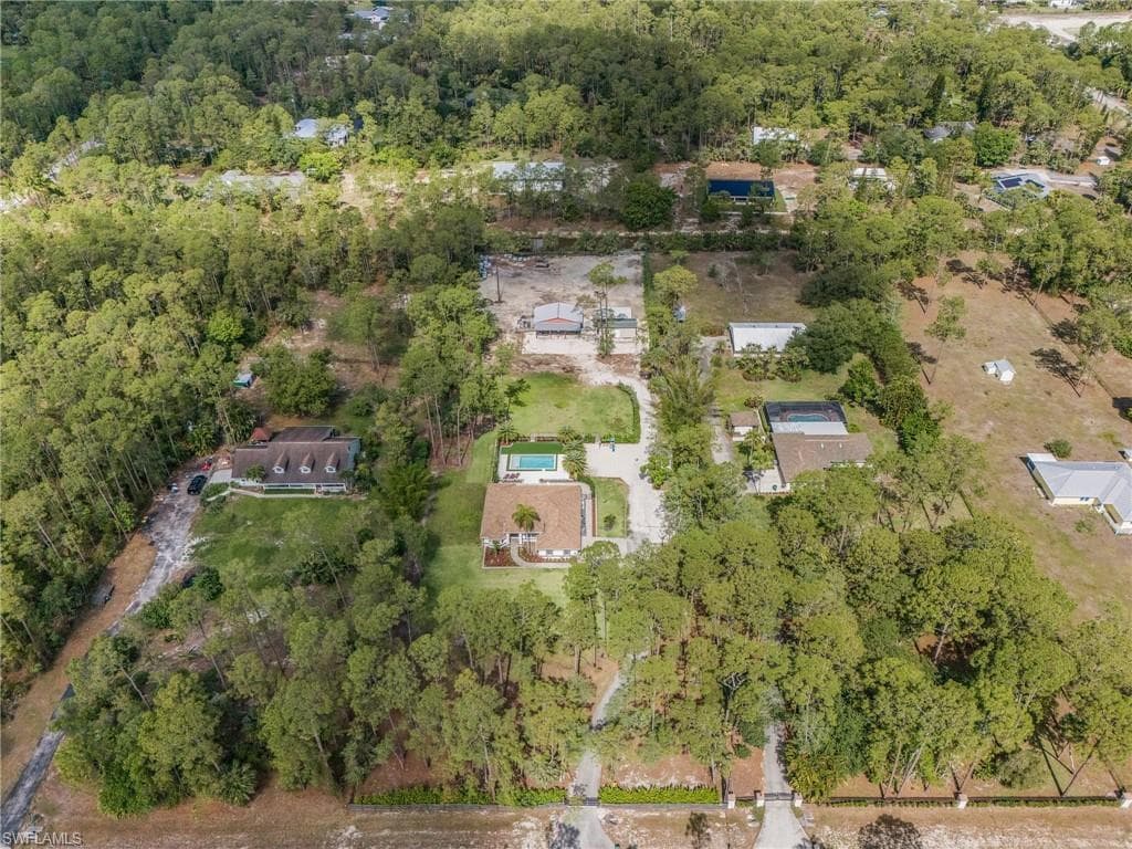 595 31st St NW, Naples, FL 34120-30
