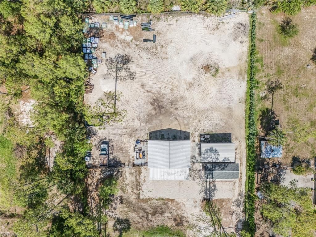 595 31st St NW, Naples, FL 34120-32