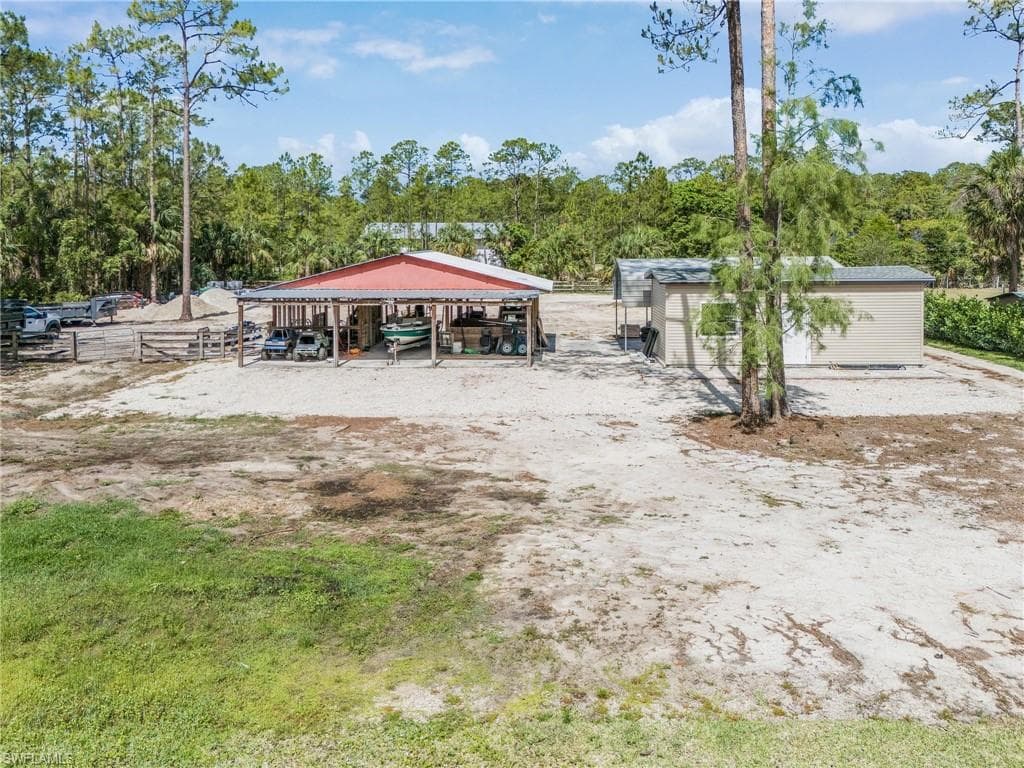 595 31st St NW, Naples, FL 34120-34
