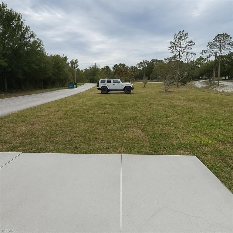 2881 2nd Ave SE, Naples, FL 34117-3