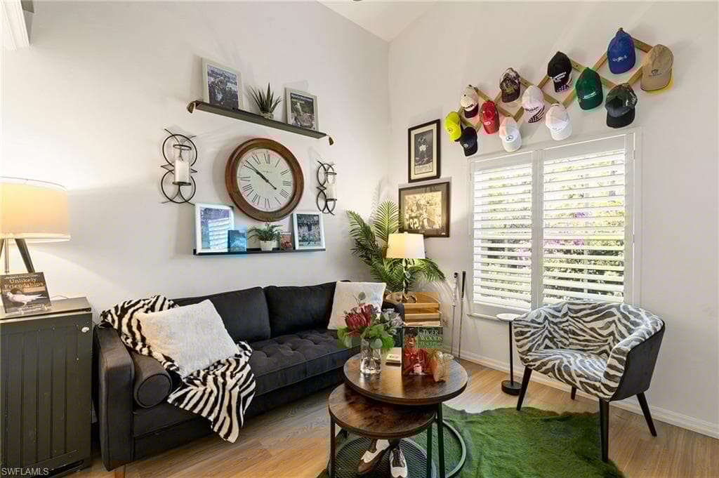 5320 Whitten Dr 46, Naples, FL 34104-23