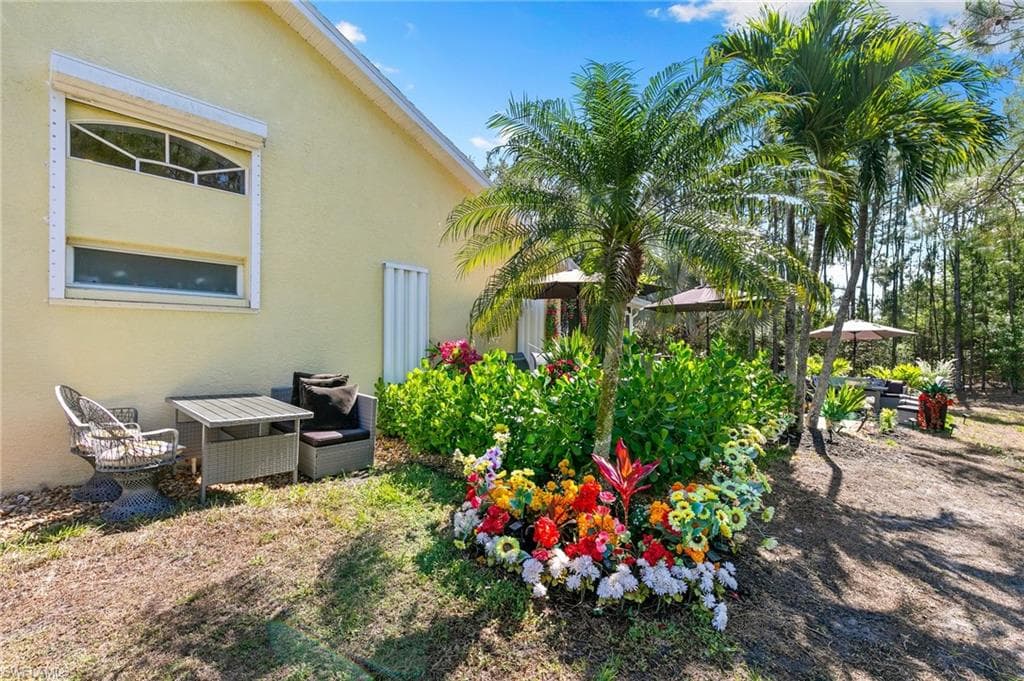 5320 Whitten Dr 46, Naples, FL 34104-38