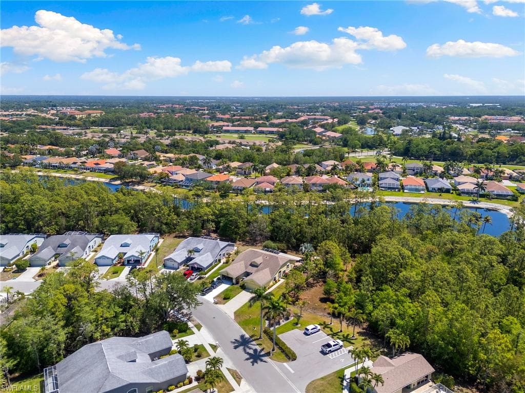 5320 Whitten Dr 46, Naples, FL 34104-44
