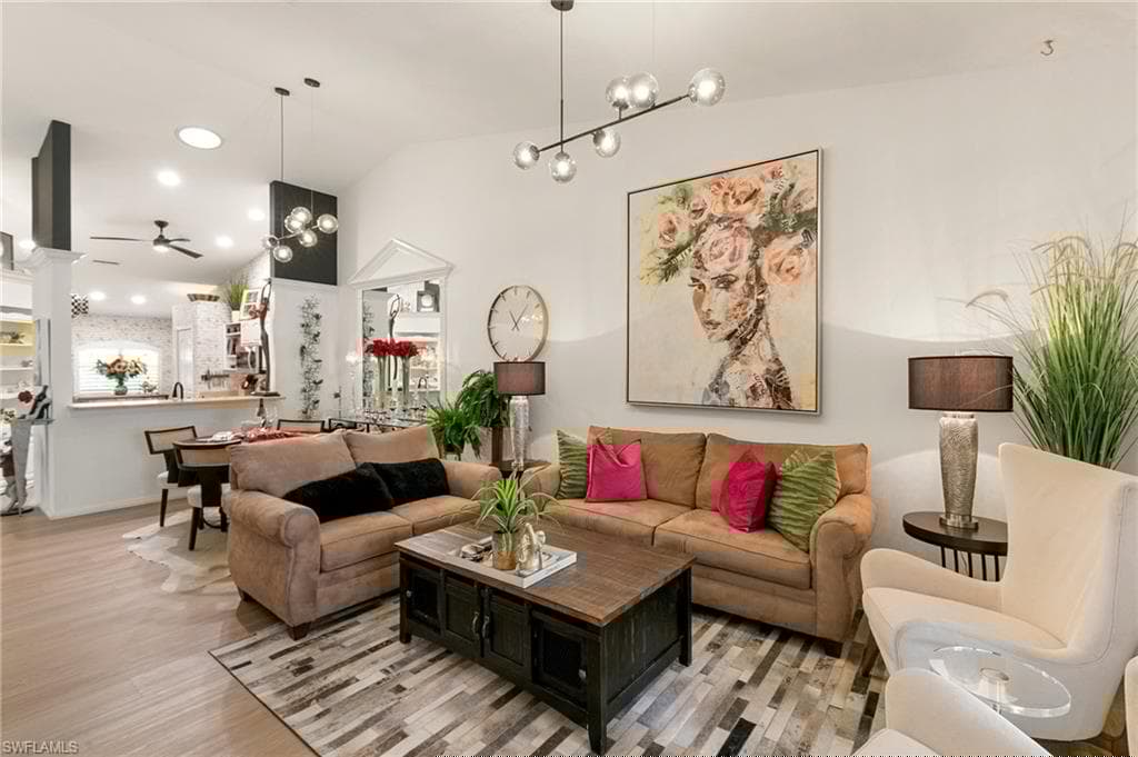 5320 Whitten Dr 46, Naples, FL 34104-7