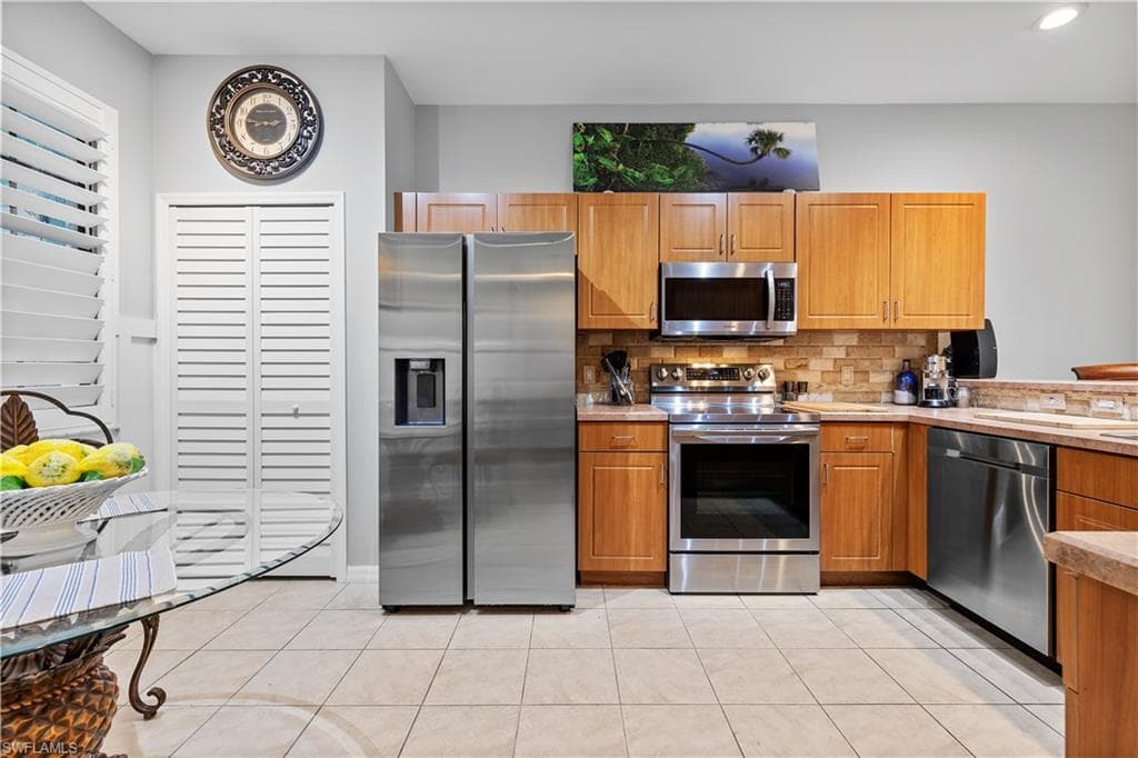 14705 Sutherland Ave 102, Naples, FL 34119-10