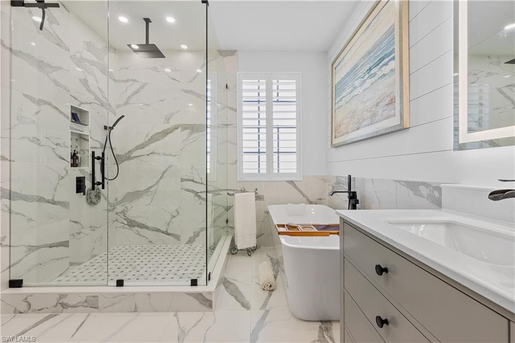 14705 Sutherland Ave 102, Naples, FL 34119-22
