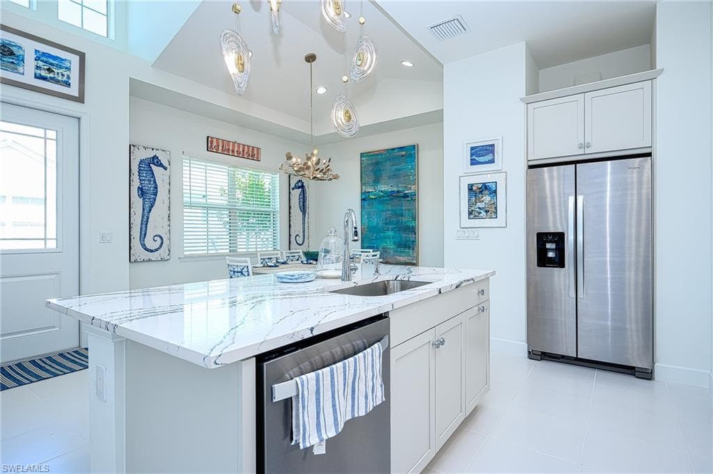 7251 Saona Ct, Naples, FL 34113-8