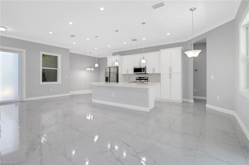 4140 31st Ave NE, Naples, FL 34120-10