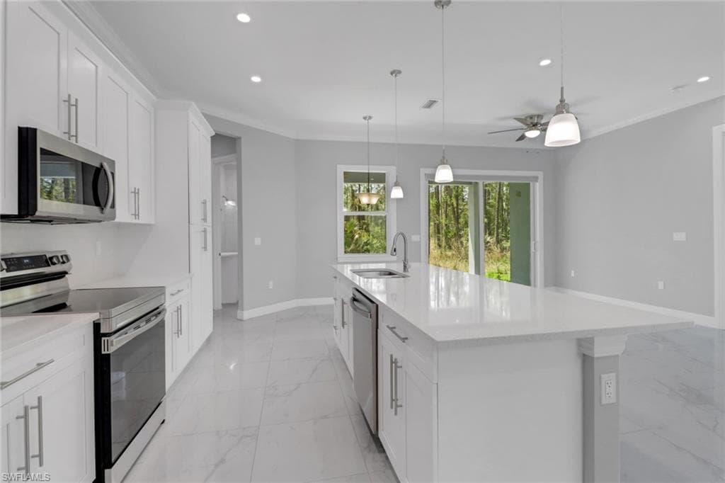 4140 31st Ave NE, Naples, FL 34120-17