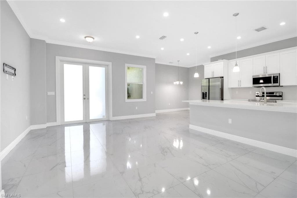4140 31st Ave NE, Naples, FL 34120-6