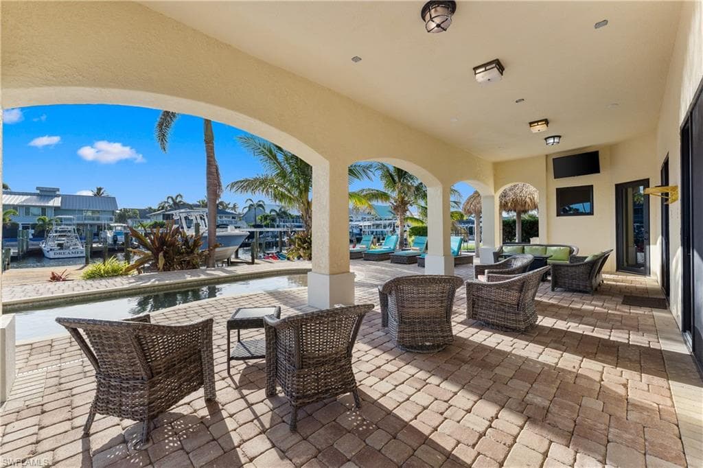 18276 Cutlass Dr, Fort Myers Beach, FL 33931-33