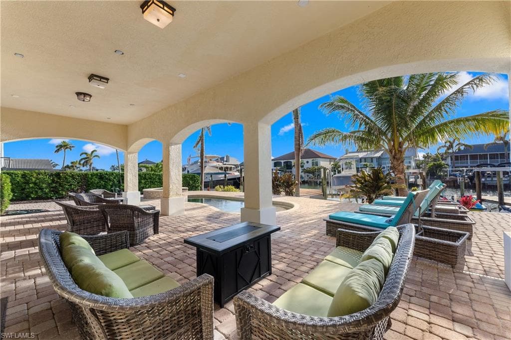 18276 Cutlass Dr, Fort Myers Beach, FL 33931-34
