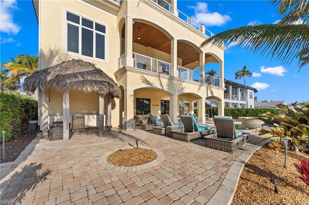 18276 Cutlass Dr, Fort Myers Beach, FL 33931-38